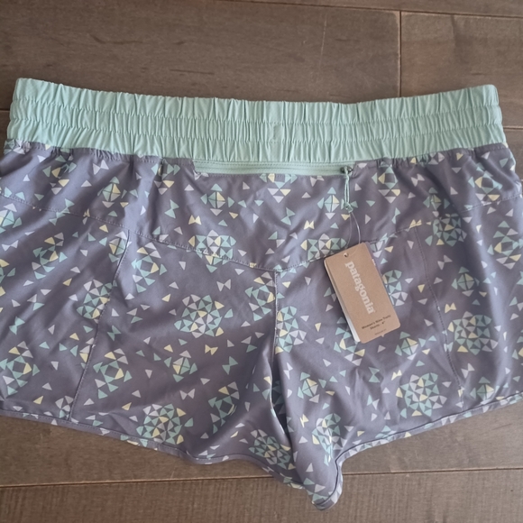 Patagonia Gray and Mint Patterned Shorts - Picture 6 of 10
